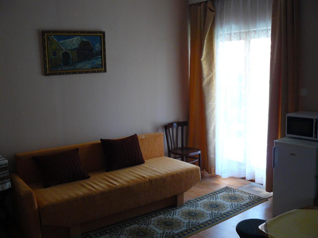 Hejo Apartman Miskolc Exterior photo